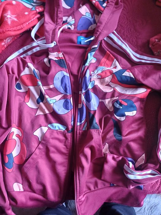 Горници на адидас