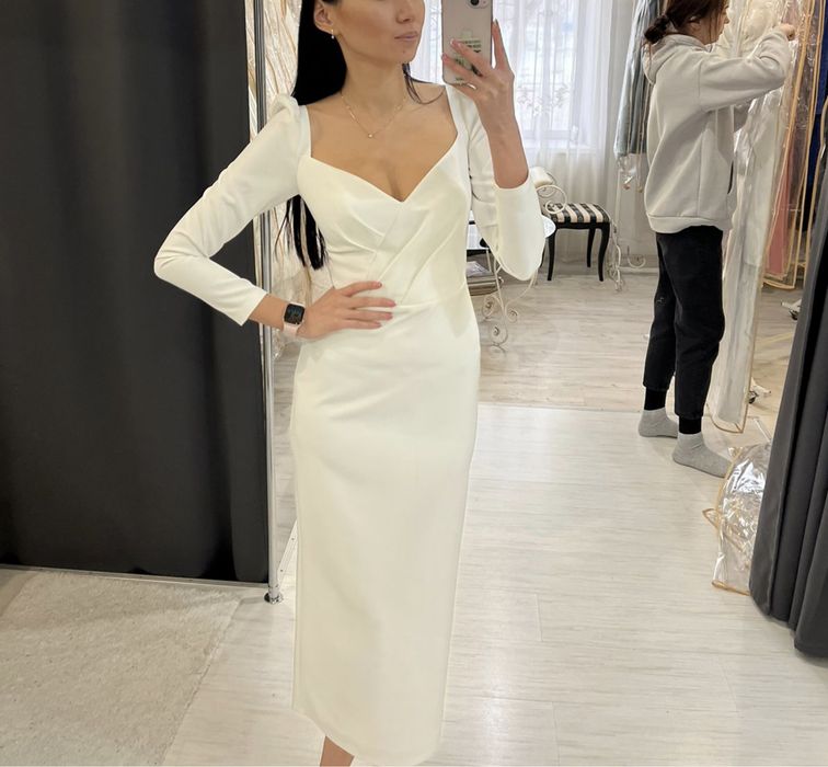 Продам платье 99000 тг