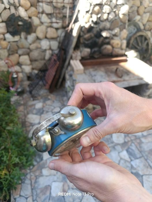 Стар будилник Руски