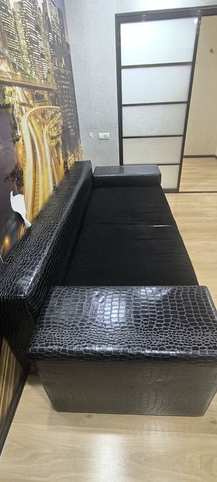 Продается диван !!