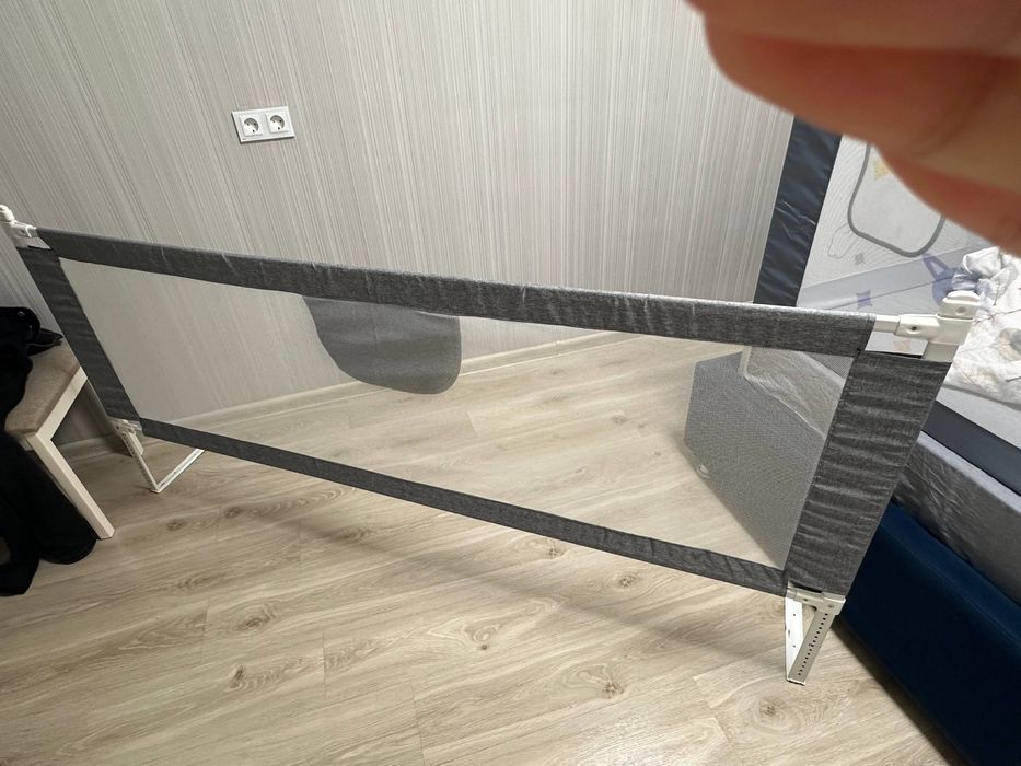 Бортик для кровати