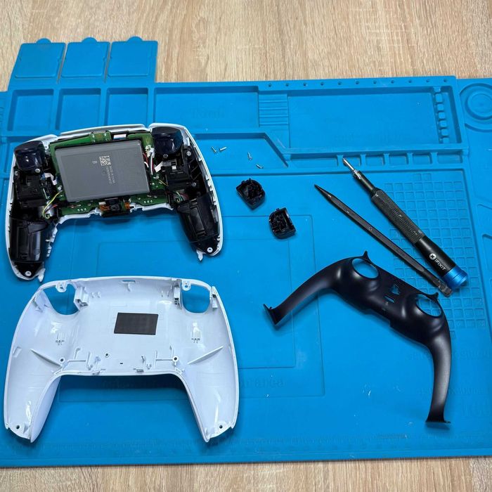 Upgrade & Service Controllere PS5 / PS4 / Xbox – Fără Drift!