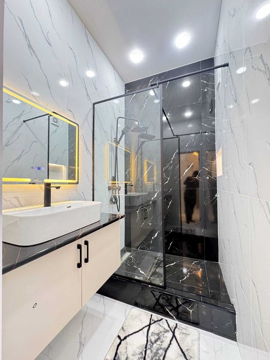 СРОЧНАЯ Продажа Шикарной квартиры  Новостройке на Чиланзаре А-03