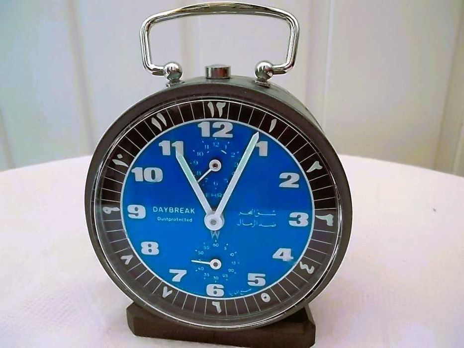 Ceas vechi,mecanism mecanic cu alarma