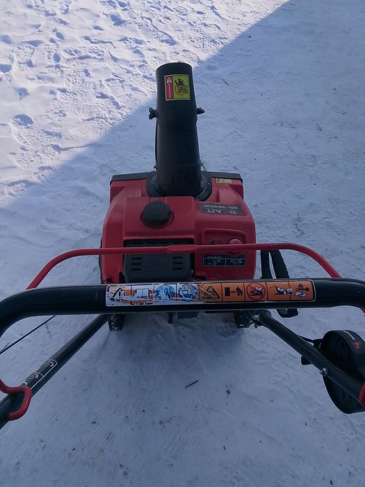 Снего уборочная машина