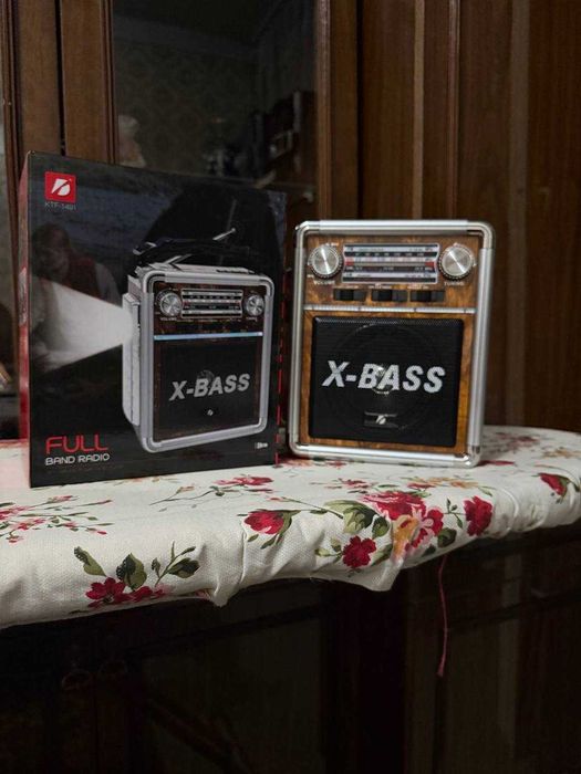 Радиоприемник X-BASS FM/AM/SW USB TF карта аккумуляторный