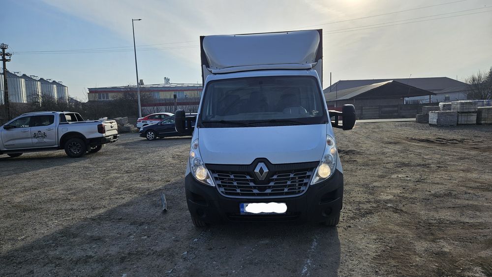 Vând Renault Master