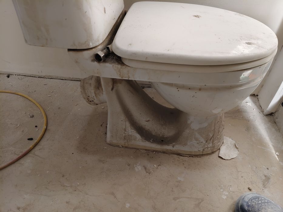 Унитаз бу.в рабочем состоянии