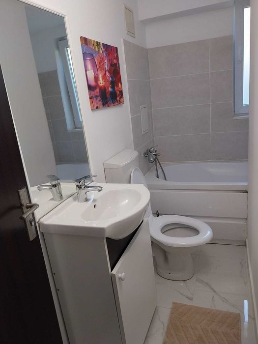 Proprietar, ap de închiriat, 2 dormitoare separate, renovat, Tg Cucu/Podu Fier, 10 min pe jos pana la Medicina