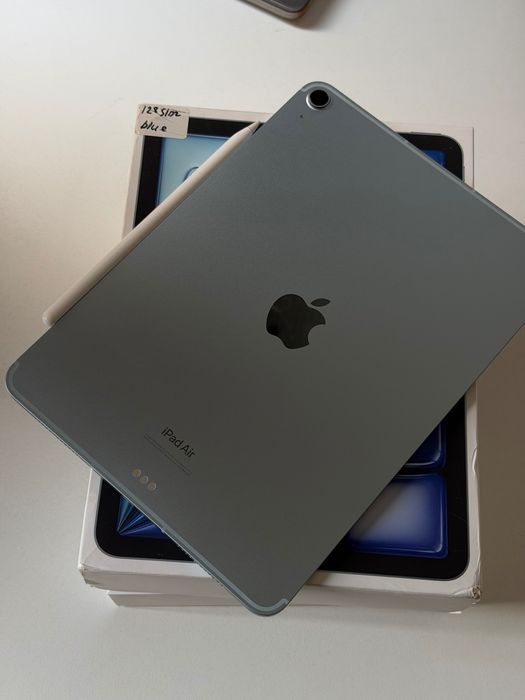 iPad Air 11, M2 WiFi carular 128 gb + стилус Apple