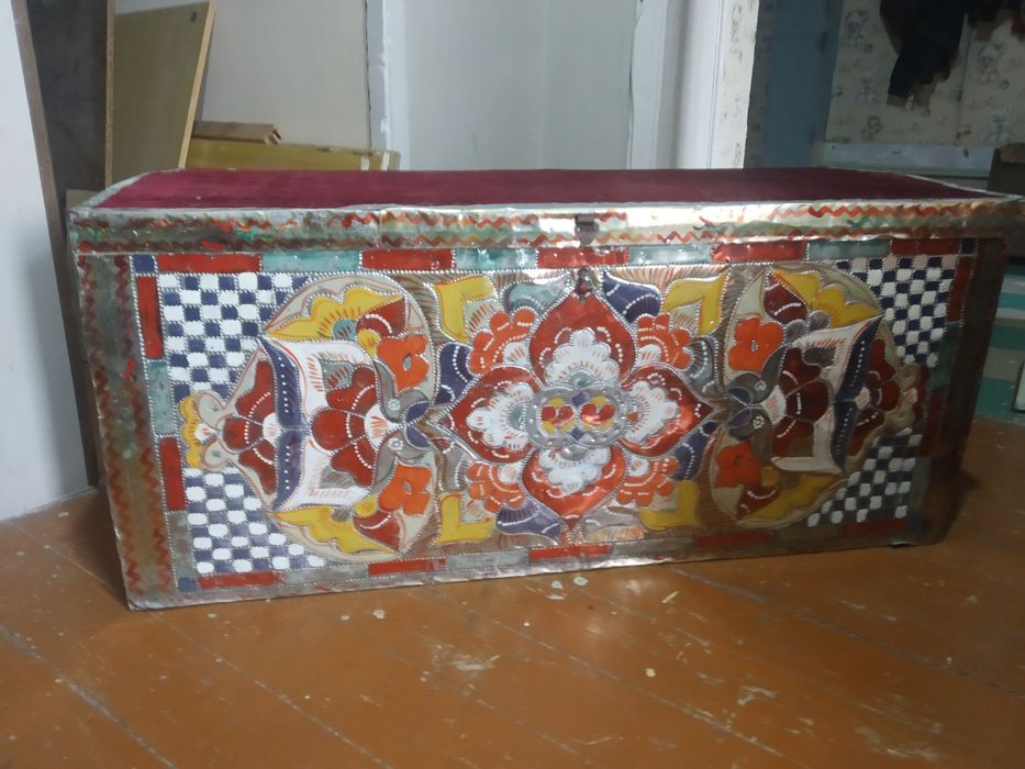 Сундук узбекский