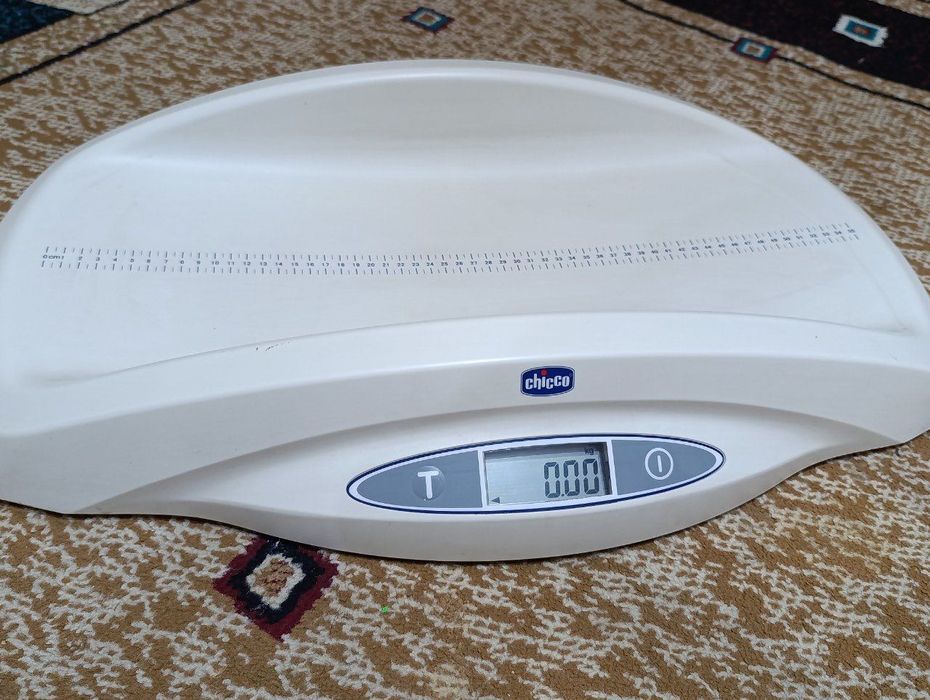 Детские весы чико
