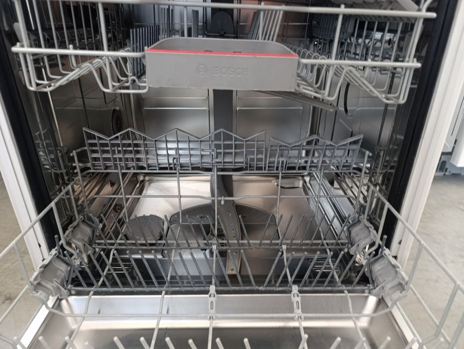 Съдомиялна за Пълно вграждане BOSCH Super Silence 60см