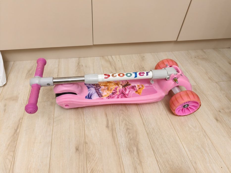 Самокат фирмы Scooter