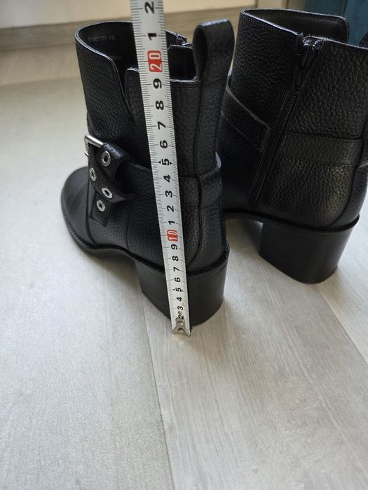 4,99 lei transport azi! Botine GEOX piele naturală, mărimea 38, ca noi!