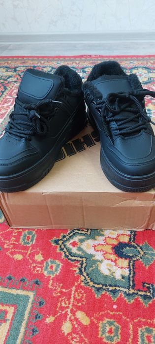 Обувь зимняя новая