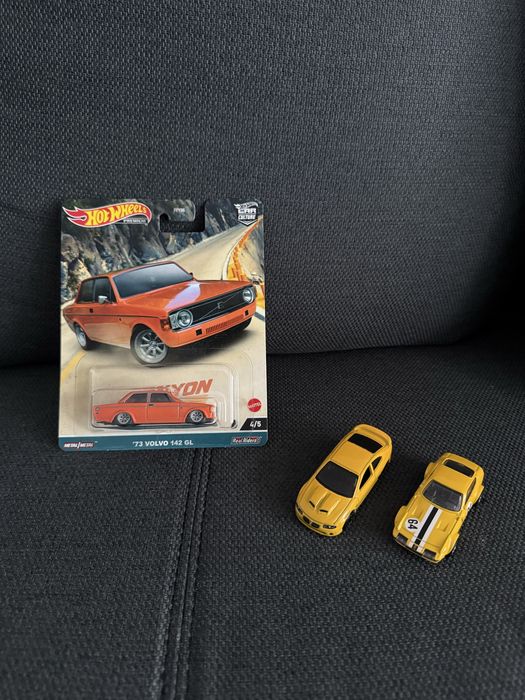 Hot Wheels Premium + mainline