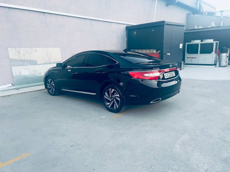 Hyundai grandeur