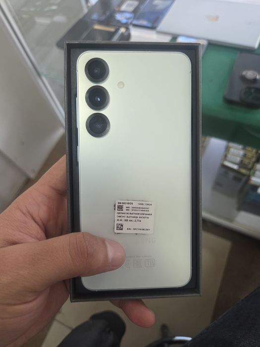 Samsung S25.128гб