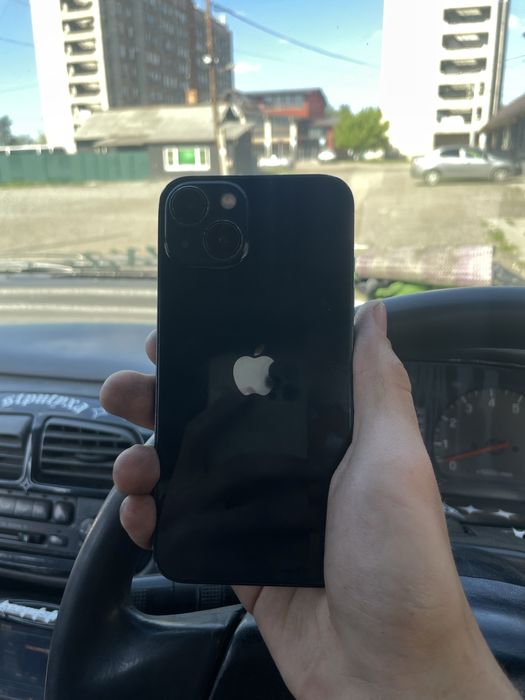 Продам IPhone 13 128гб 76%