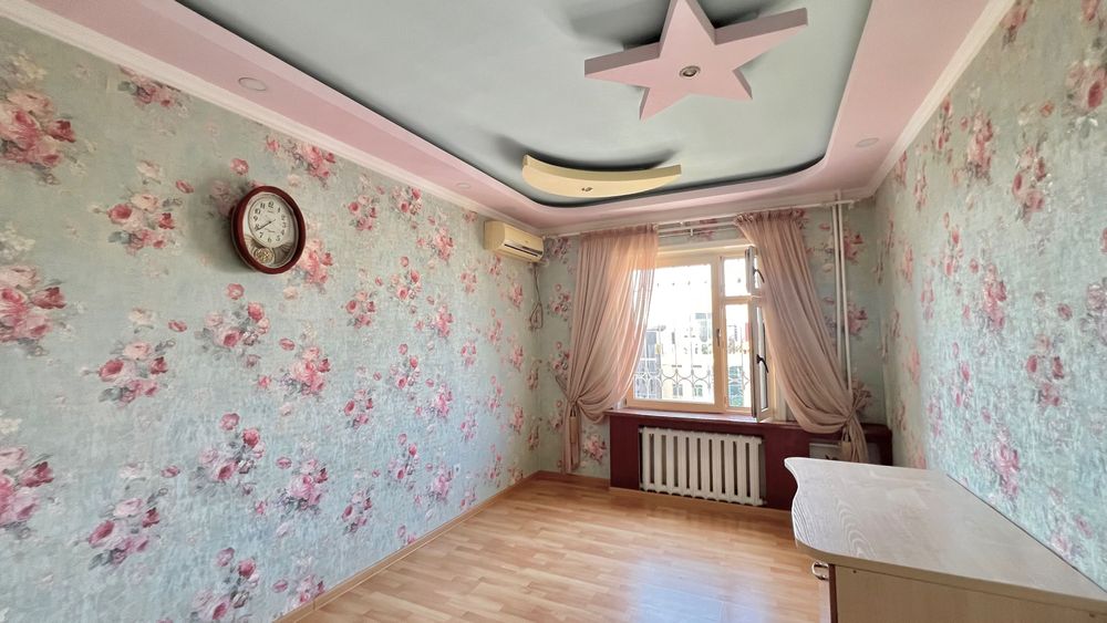 Сдается 5-ти комнатная банковская квартира. Мирабадский р-н. М Ойбека.