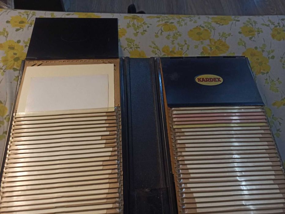 Класьор (папка с механизъм) "KARDEX" 64 г