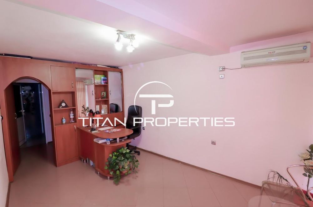 Дава се под наем Офис в Варна, Погреби - 33 кв.м за 248.88 € - Снимка #1