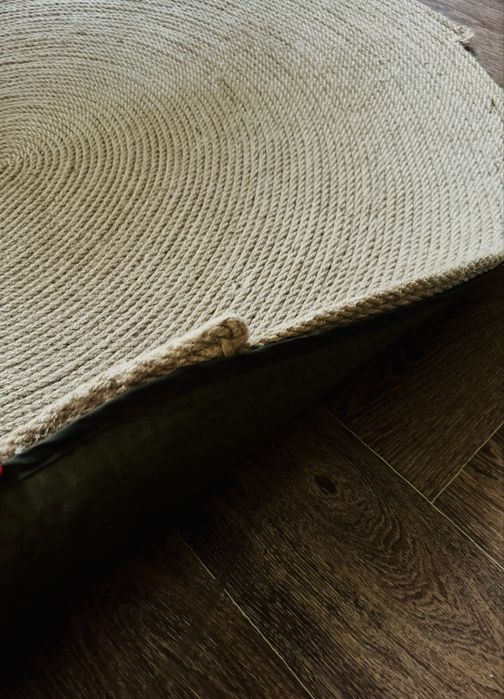 Килим  ръчна изработка – топлина и текстура под краката в