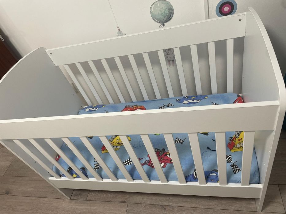 Patuț pentru bebe ,complet,stare foarte buna