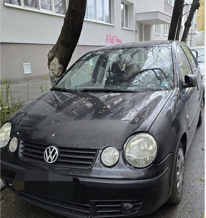 VOLKSWAGEN Polo