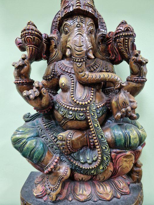 Страхотна антикварна азиатска дървена фигура дърворезба