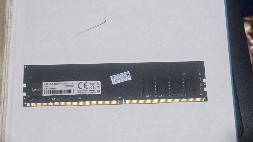DDR 4 8gb  500.000 so'm operativka Lexar