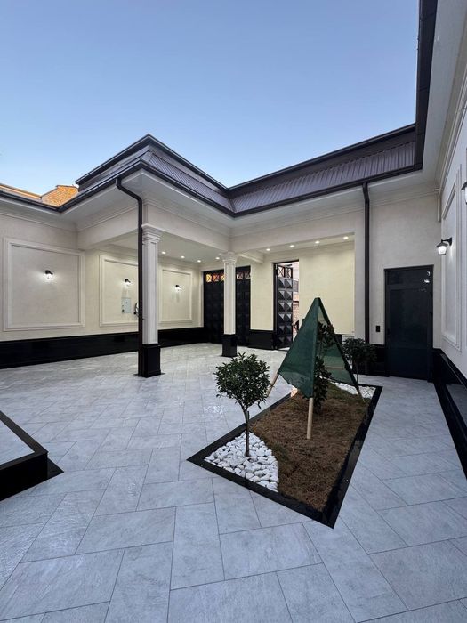 Срочно продается дом 5 комнат + холл, ориентир: Катта Хасанбай, 450м²