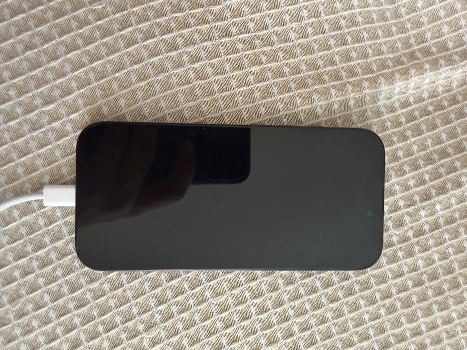 iPhone 16 pro 256gb