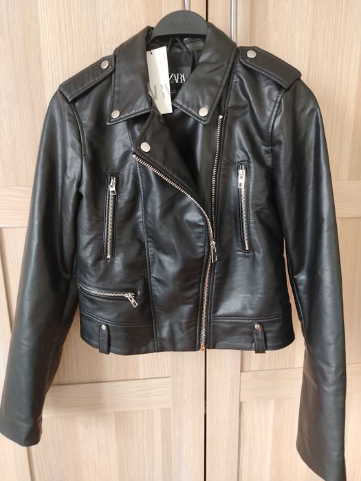 Дамско яке на ZARA