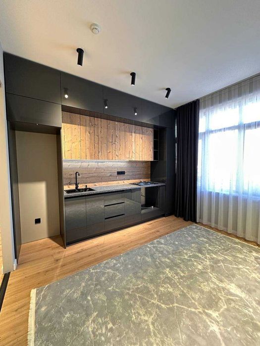 Сдам светлую кв-ру 4/4/9 ор-р улица Махтумкули ЖК New life Р1