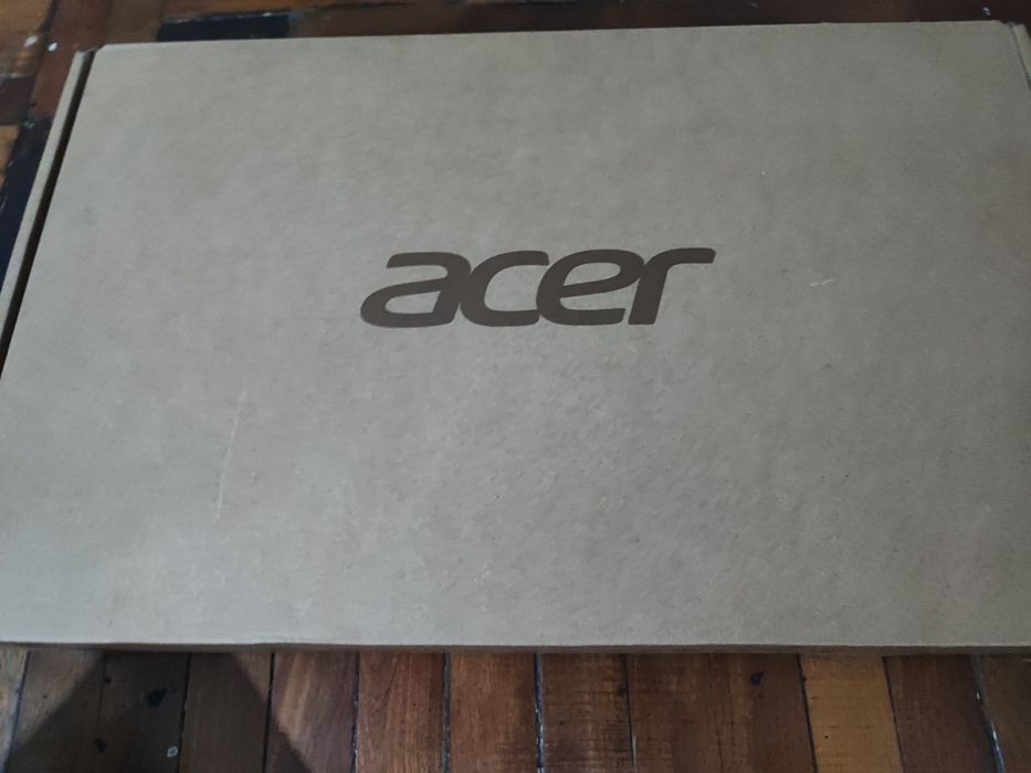 Acer aspire 3 holati yaxshi kop ishlatilmagan