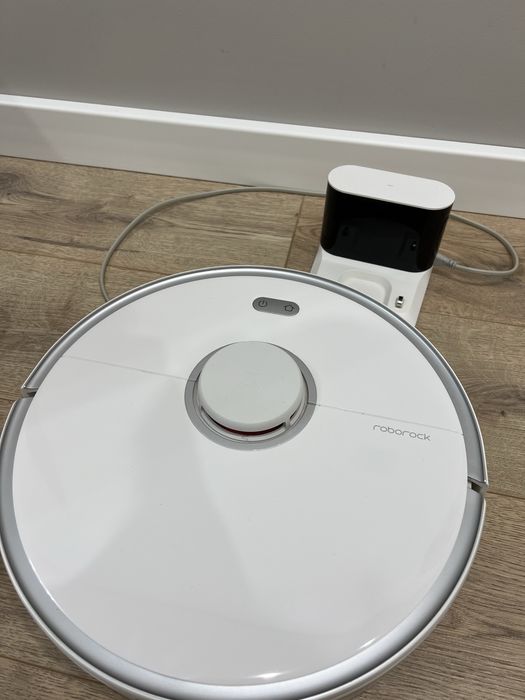 Робот-пылесос Roborock S5 Max (б/у, почти новый)