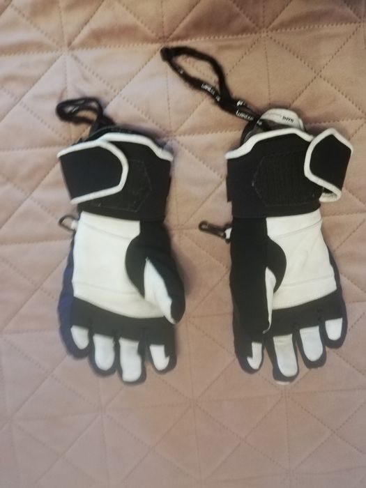 2 чифта детски Ръкавици за ски 7-10г.