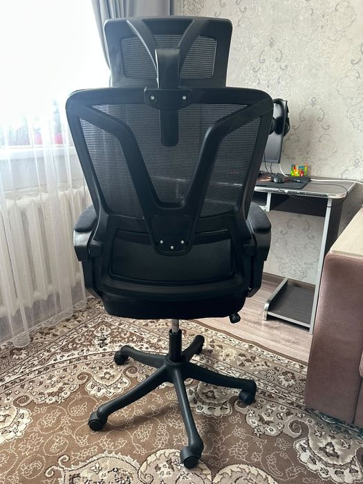 Компьютерное кресло