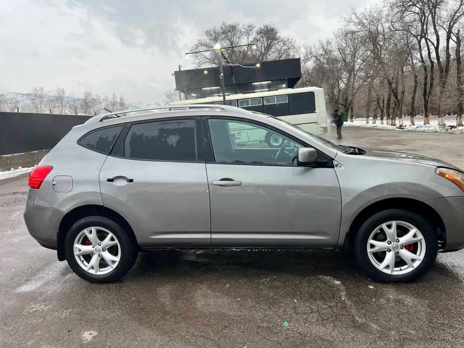 Продам Ниссан Рогуе 2009г