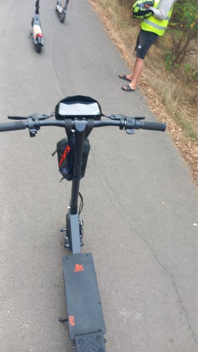 Vand trotineta  kukirin g2 schimb cu scuter electric