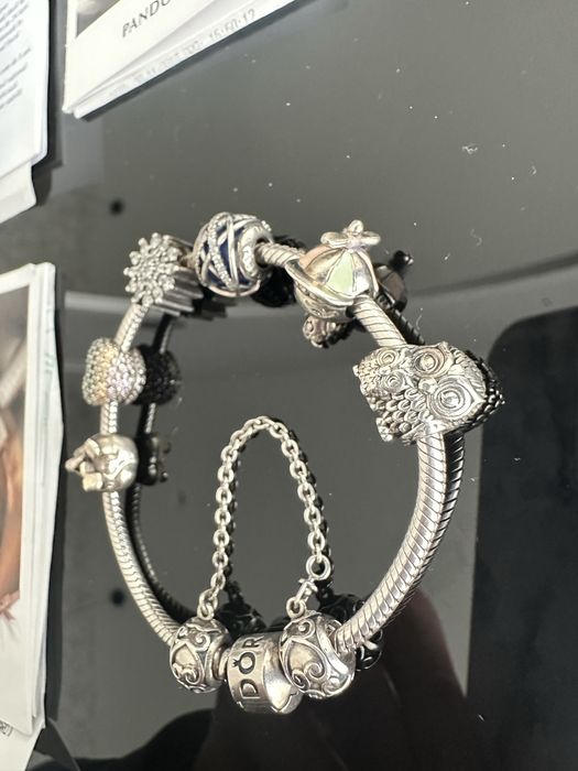 Bratara Pandora argint 925 cu 8 charm-uri si lant de siguranta