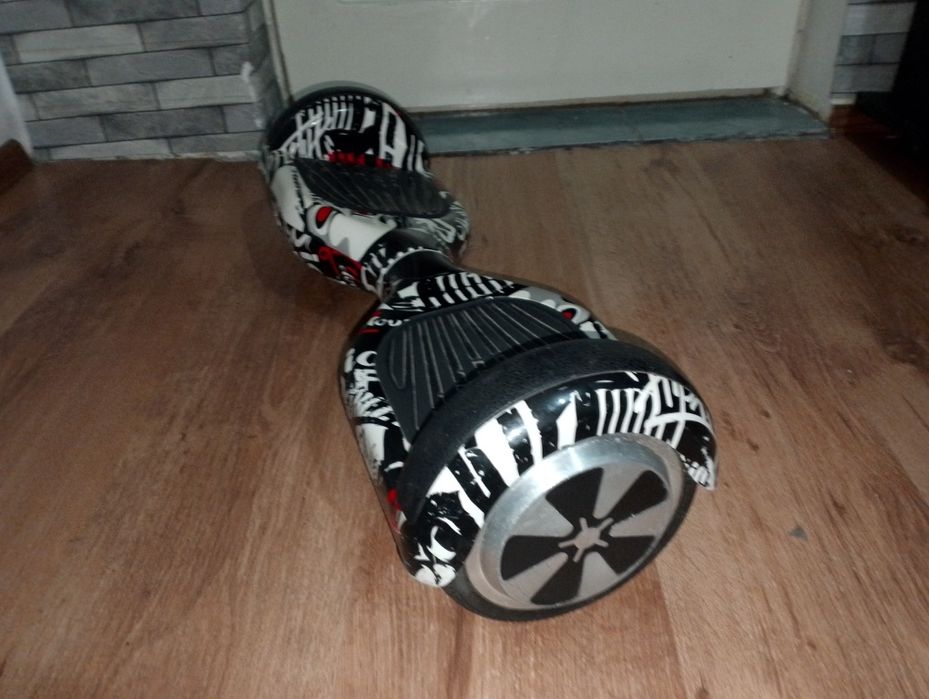 Hoverboard aproape nou [prețul este negociabil]