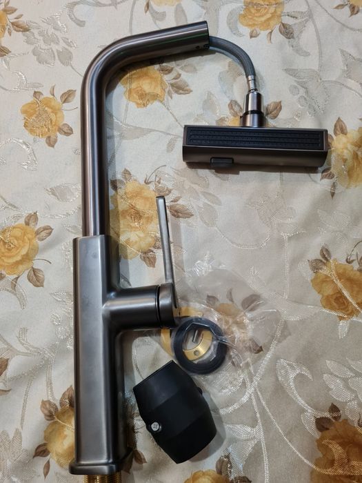 Baterie Bucătărie Premium cu Curgere Tip Cascadă, Jet sau Spray, Duș E