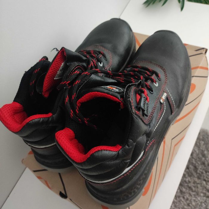 Работни обувки Sardegna номер 42