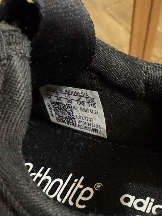 Кроссовки adidas оригинал