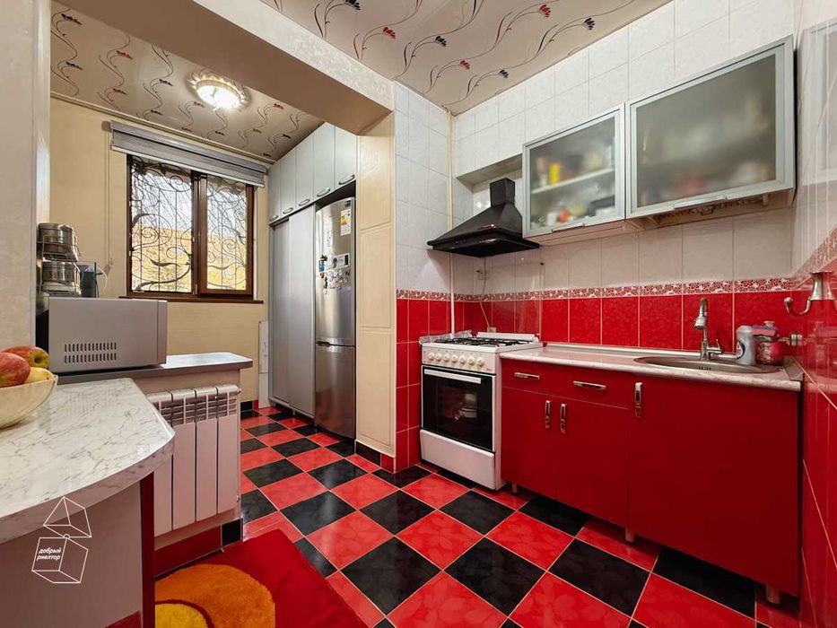 (Добрый) 8 квартал, 56 м², 2/1/4, Квартира в кирпичном доме спецплана