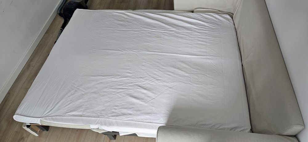 Canapea extensibila Ikea, cu saltea