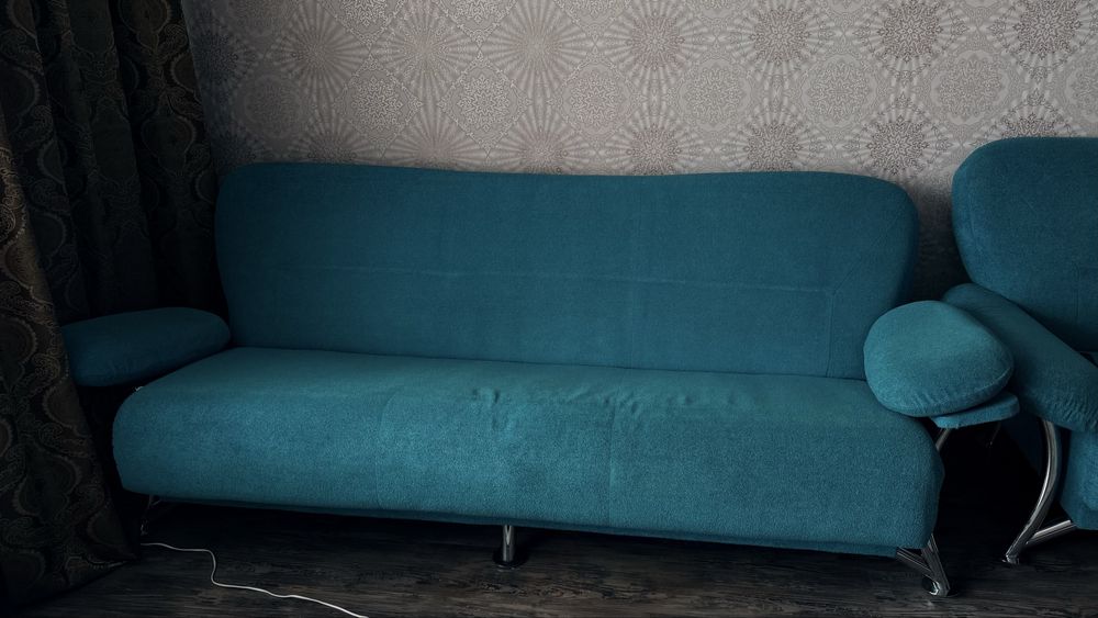 Продам диван , кресло